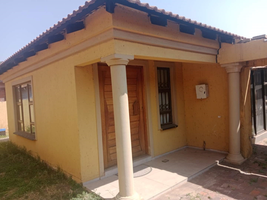 3 Bedroom Property for Sale in Diepkloof Zone 10 Gauteng