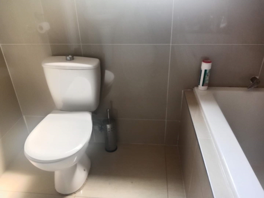 3 Bedroom Property for Sale in Diepkloof Zone 10 Gauteng