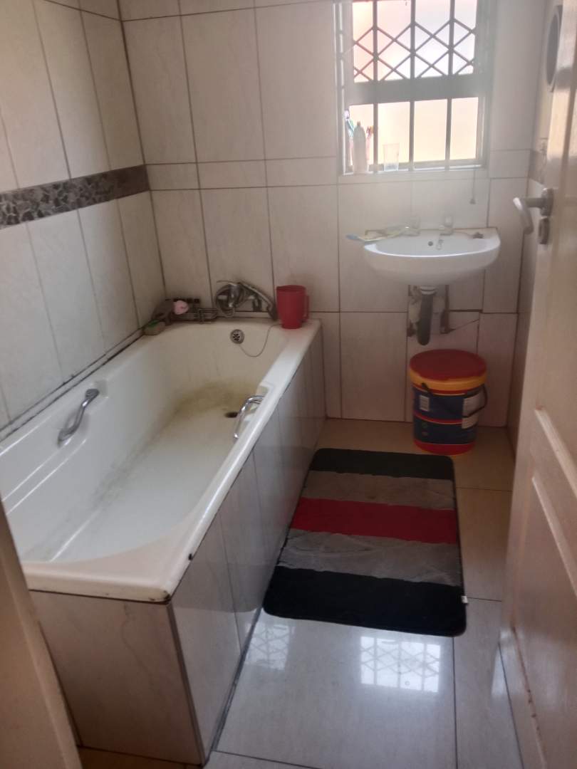 3 Bedroom Property for Sale in Diepkloof Zone 10 Gauteng