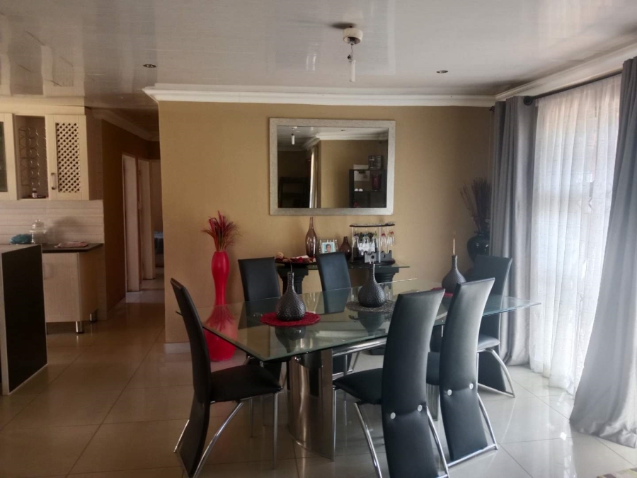 3 Bedroom Property for Sale in Diepkloof Zone 10 Gauteng