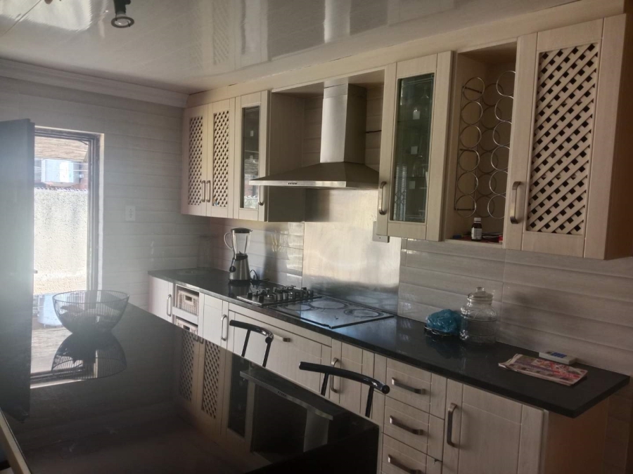 3 Bedroom Property for Sale in Diepkloof Zone 10 Gauteng