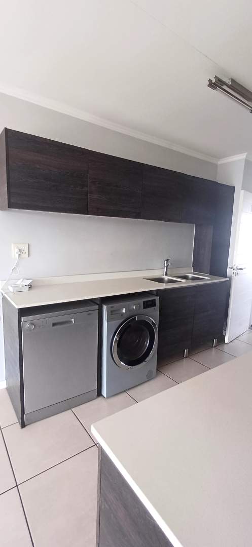 To Let 1 Bedroom Property for Rent in Equestria Gauteng