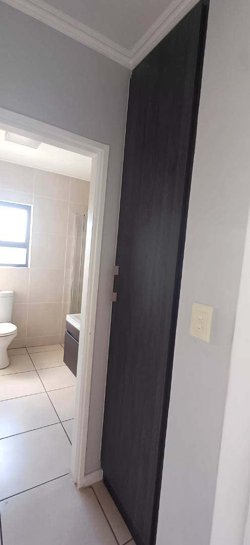 To Let 1 Bedroom Property for Rent in Equestria Gauteng