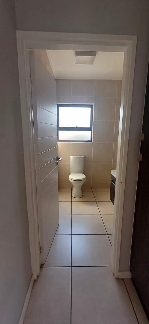 To Let 1 Bedroom Property for Rent in Equestria Gauteng