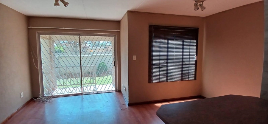 3 Bedroom Property for Sale in Glen Marais Gauteng