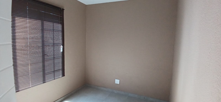 3 Bedroom Property for Sale in Glen Marais Gauteng