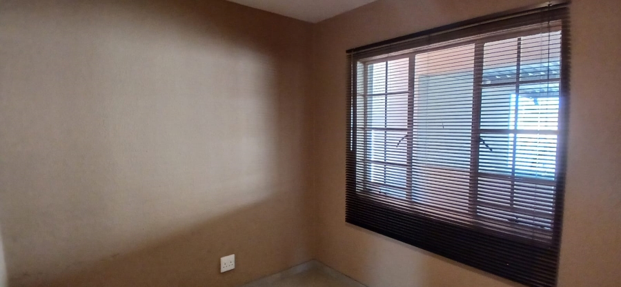 3 Bedroom Property for Sale in Glen Marais Gauteng
