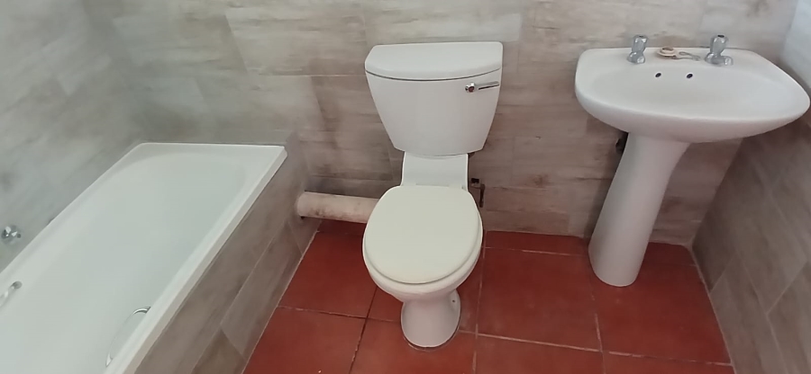 3 Bedroom Property for Sale in Glen Marais Gauteng