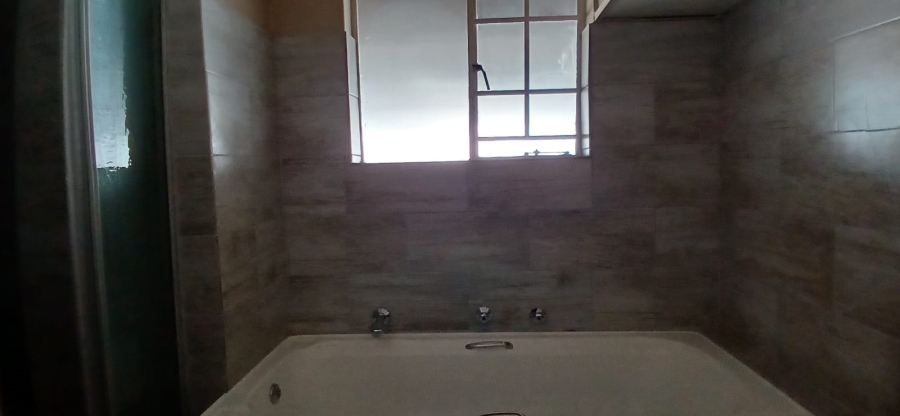 3 Bedroom Property for Sale in Glen Marais Gauteng