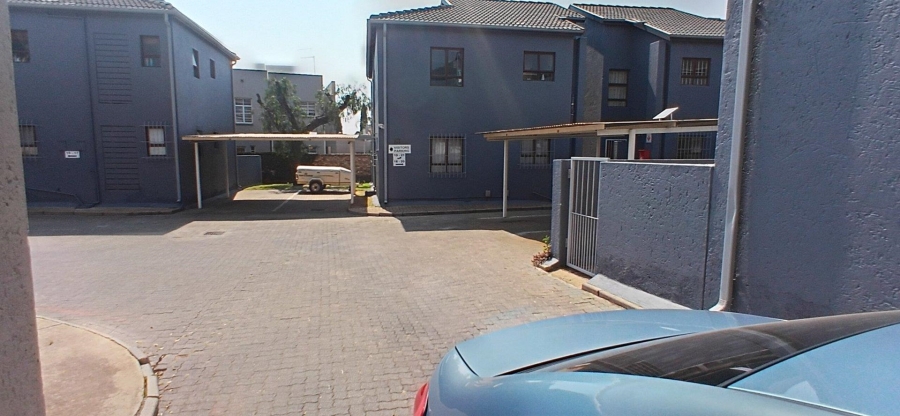 2 Bedroom Property for Sale in Glen Marais Ext 7 Gauteng