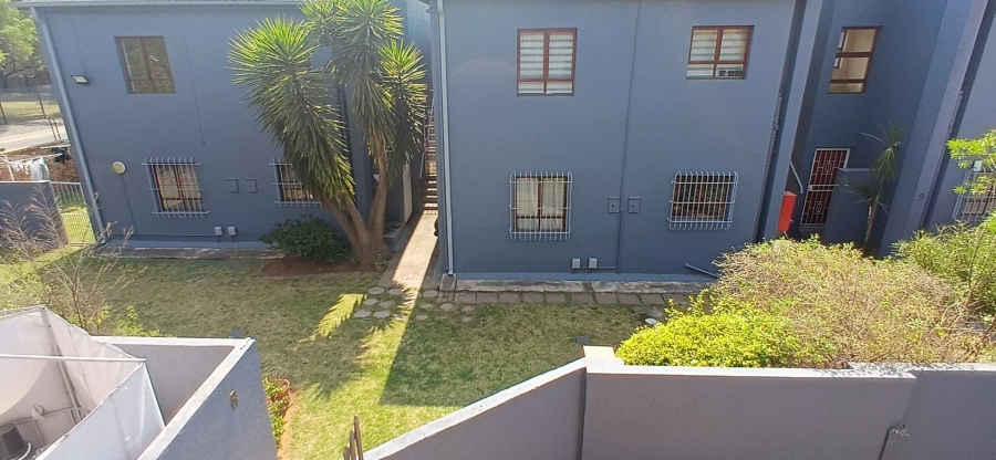 2 Bedroom Property for Sale in Glen Marais Ext 7 Gauteng