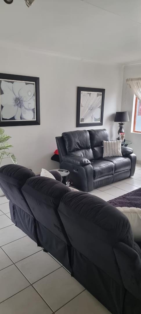2 Bedroom Property for Sale in Glen Marais Ext 7 Gauteng