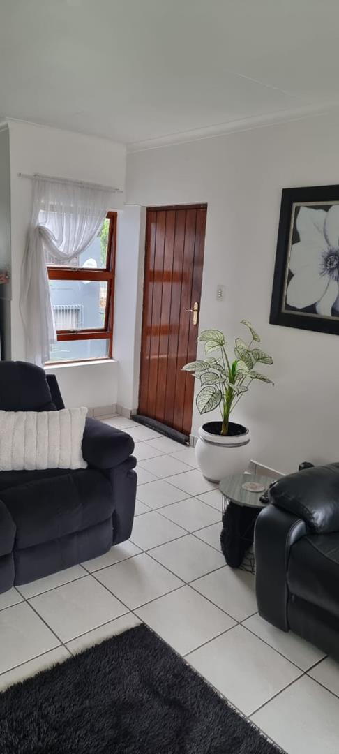2 Bedroom Property for Sale in Glen Marais Ext 7 Gauteng