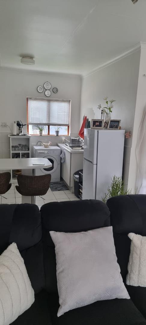 2 Bedroom Property for Sale in Glen Marais Ext 7 Gauteng