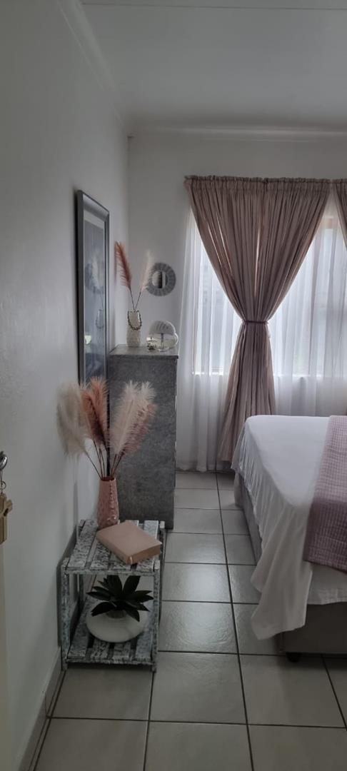 2 Bedroom Property for Sale in Glen Marais Ext 7 Gauteng