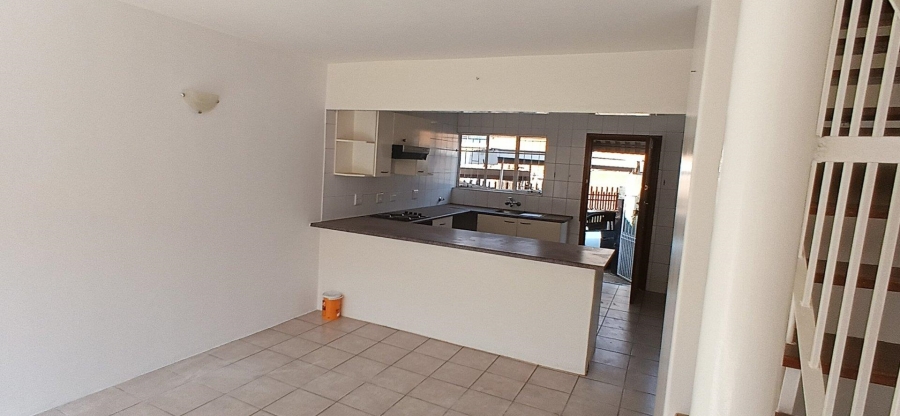 2 Bedroom Property for Sale in Birchleigh Gauteng