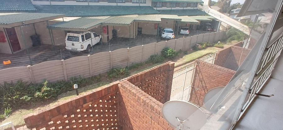 2 Bedroom Property for Sale in Birchleigh Gauteng