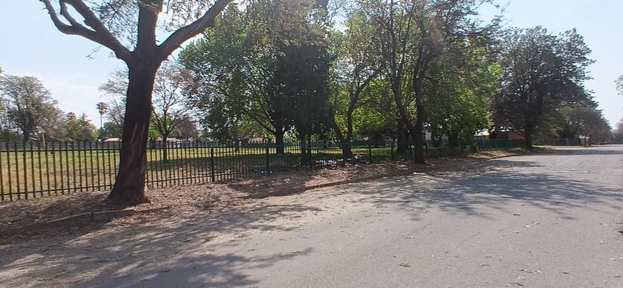 2 Bedroom Property for Sale in Birchleigh Gauteng