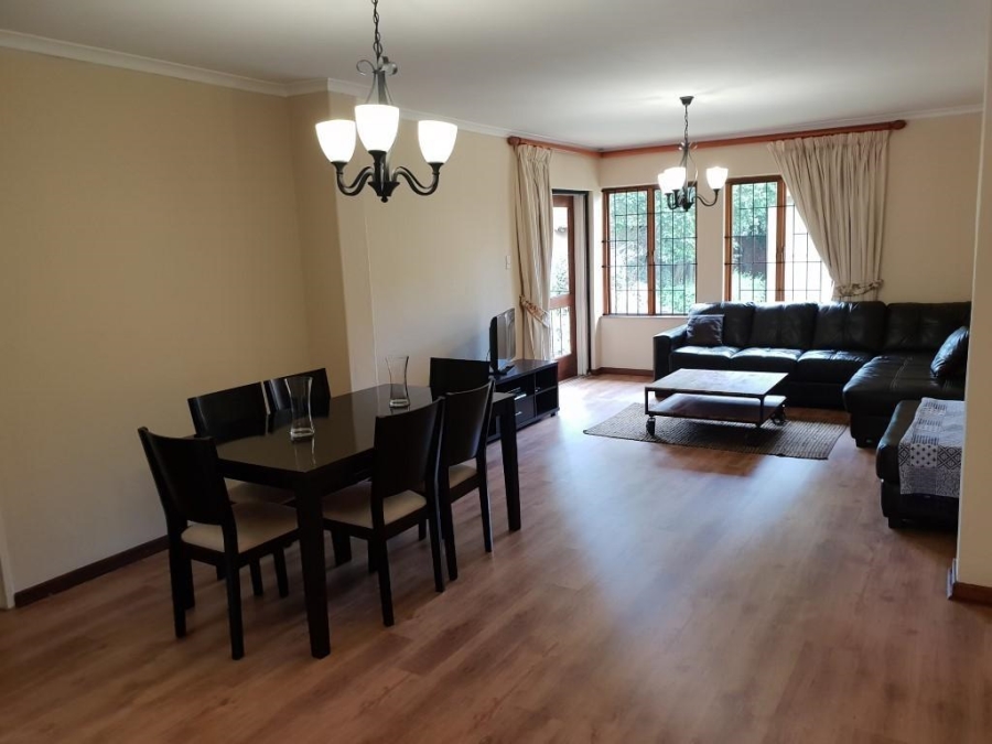 2 Bedroom Property for Sale in Atholl Gauteng