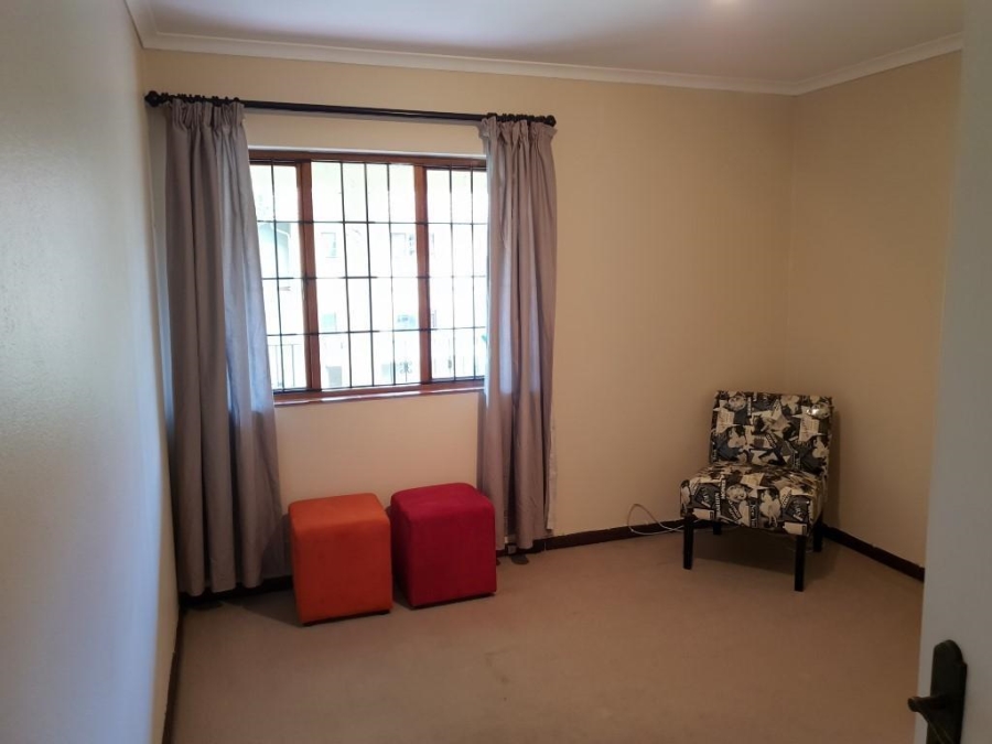 2 Bedroom Property for Sale in Atholl Gauteng