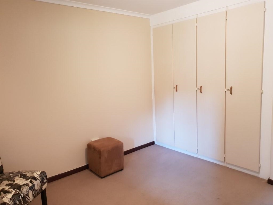 2 Bedroom Property for Sale in Atholl Gauteng