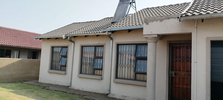 3 Bedroom Property for Sale in Kwa Thema Gauteng