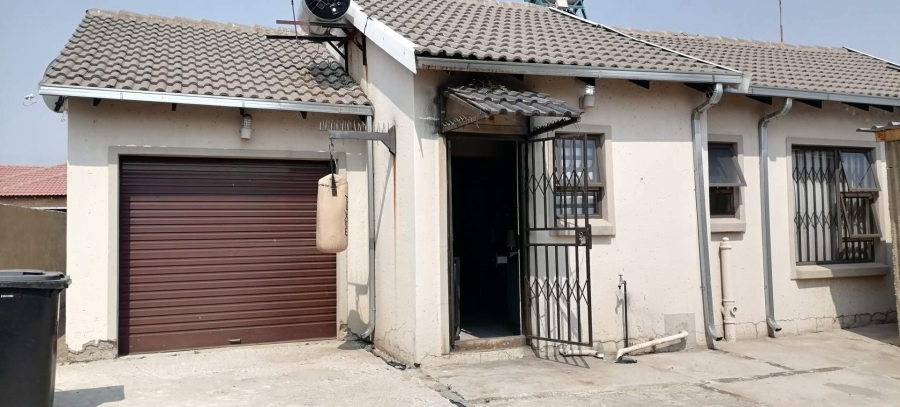 3 Bedroom Property for Sale in Kwa Thema Gauteng