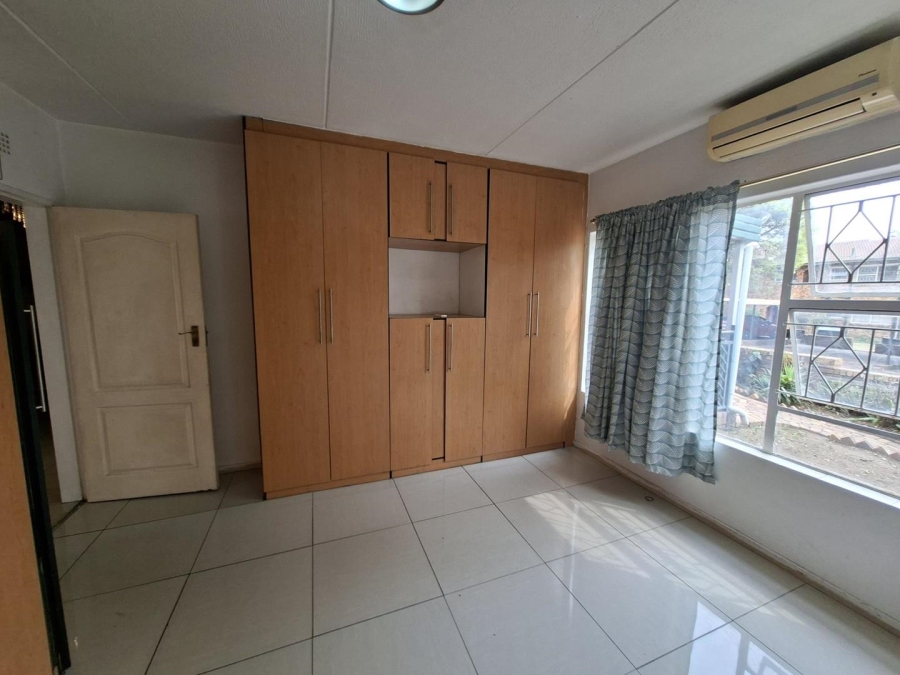 2 Bedroom Property for Sale in Buccleuch Gauteng