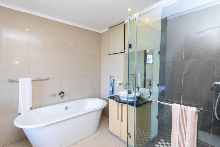 To Let 1 Bedroom Property for Rent in Sandown Gauteng