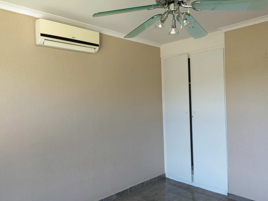 2 Bedroom Property for Sale in Raceview Gauteng