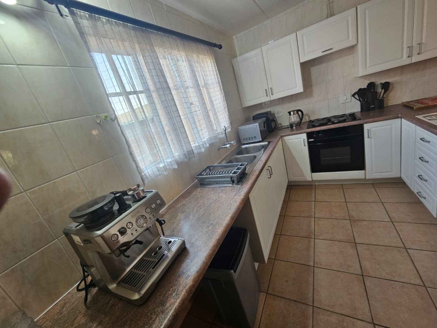2 Bedroom Property for Sale in Elardus Park Gauteng
