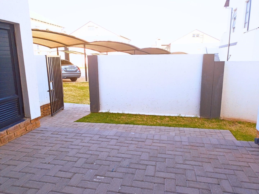 To Let 3 Bedroom Property for Rent in Glen Austin AH Gauteng