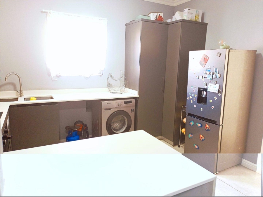 To Let 3 Bedroom Property for Rent in Glen Austin AH Gauteng