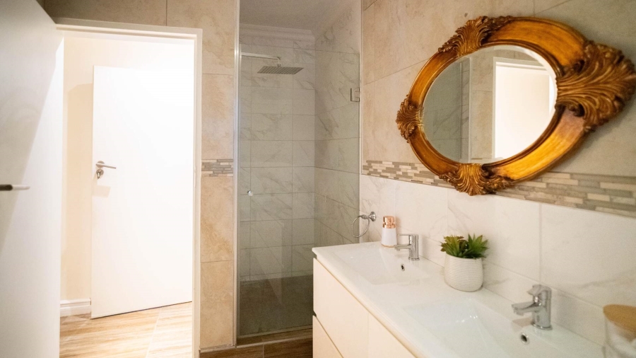 To Let 3 Bedroom Property for Rent in Sandton Central Gauteng