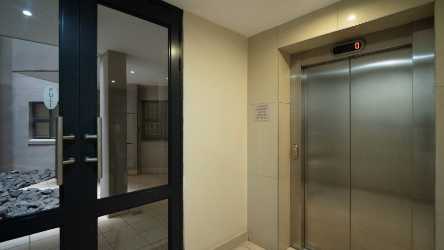 To Let 3 Bedroom Property for Rent in Sandton Central Gauteng