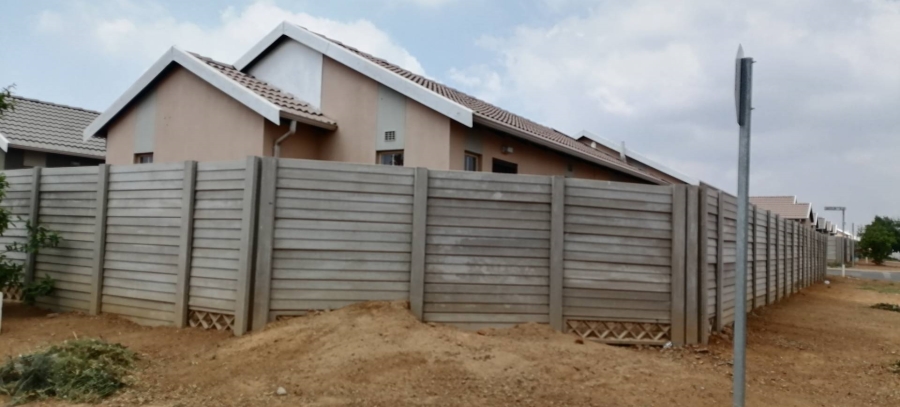3 Bedroom Property for Sale in Palm Ridge Gauteng