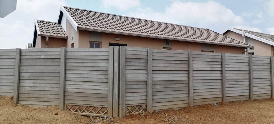 3 Bedroom Property for Sale in Palm Ridge Gauteng