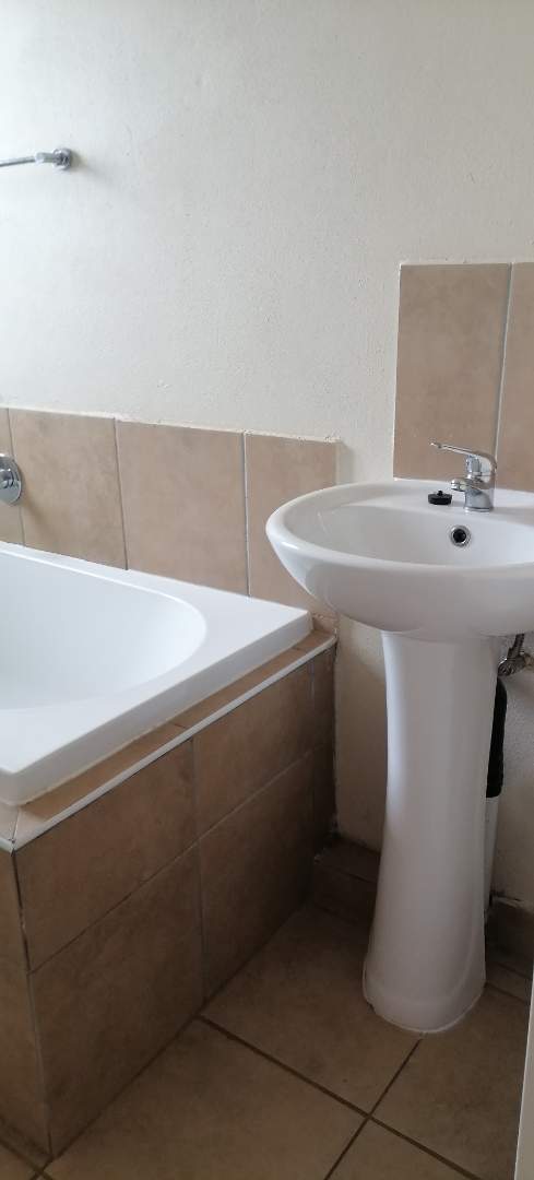 3 Bedroom Property for Sale in Palm Ridge Gauteng