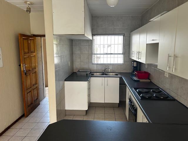 2 Bedroom Property for Sale in New Redruth Gauteng