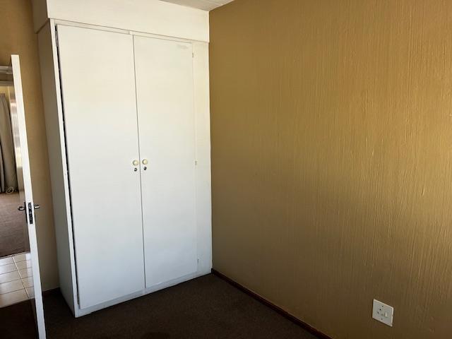 2 Bedroom Property for Sale in New Redruth Gauteng