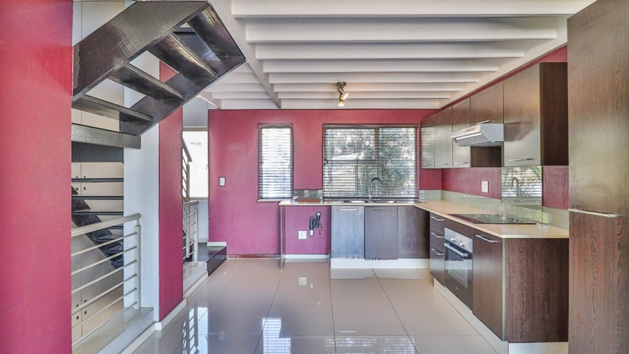 2 Bedroom Property for Sale in Beverley Gauteng