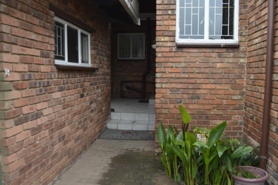 3 Bedroom Property for Sale in Birchleigh Gauteng