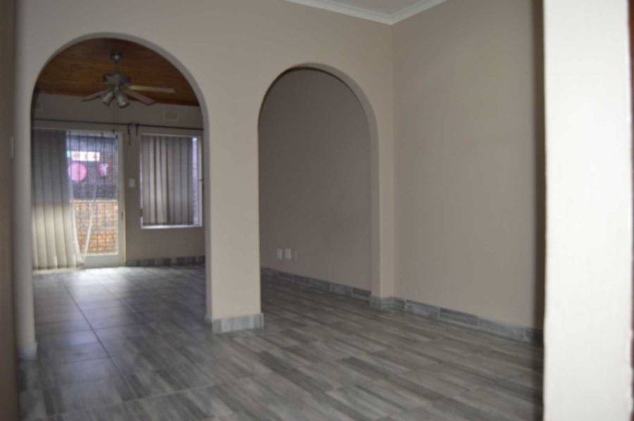 3 Bedroom Property for Sale in Birchleigh Gauteng