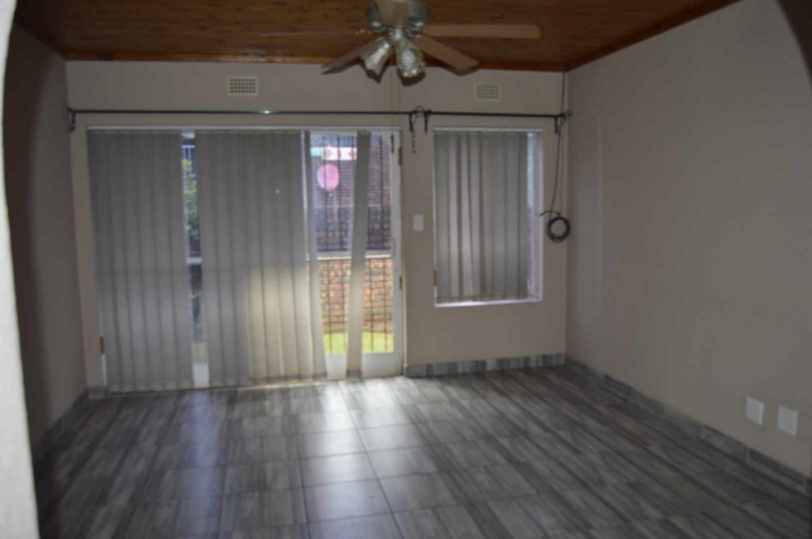 3 Bedroom Property for Sale in Birchleigh Gauteng