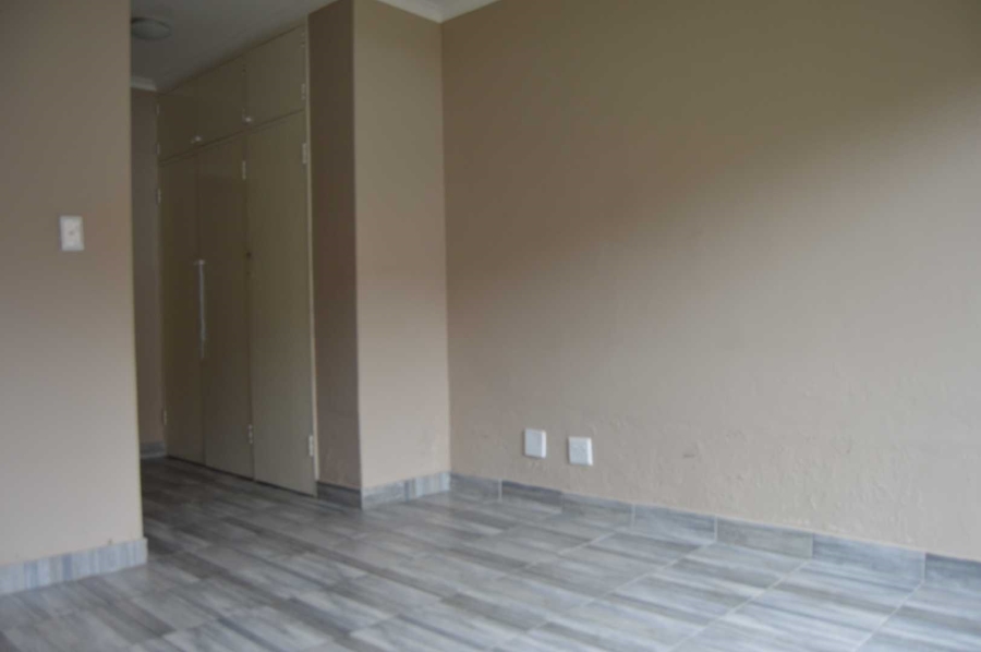 3 Bedroom Property for Sale in Birchleigh Gauteng