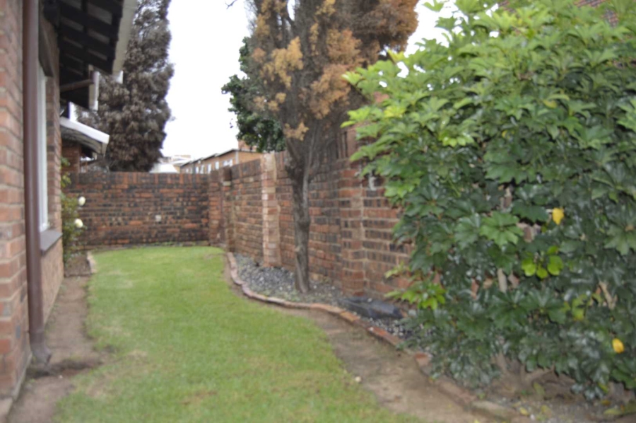 3 Bedroom Property for Sale in Birchleigh Gauteng