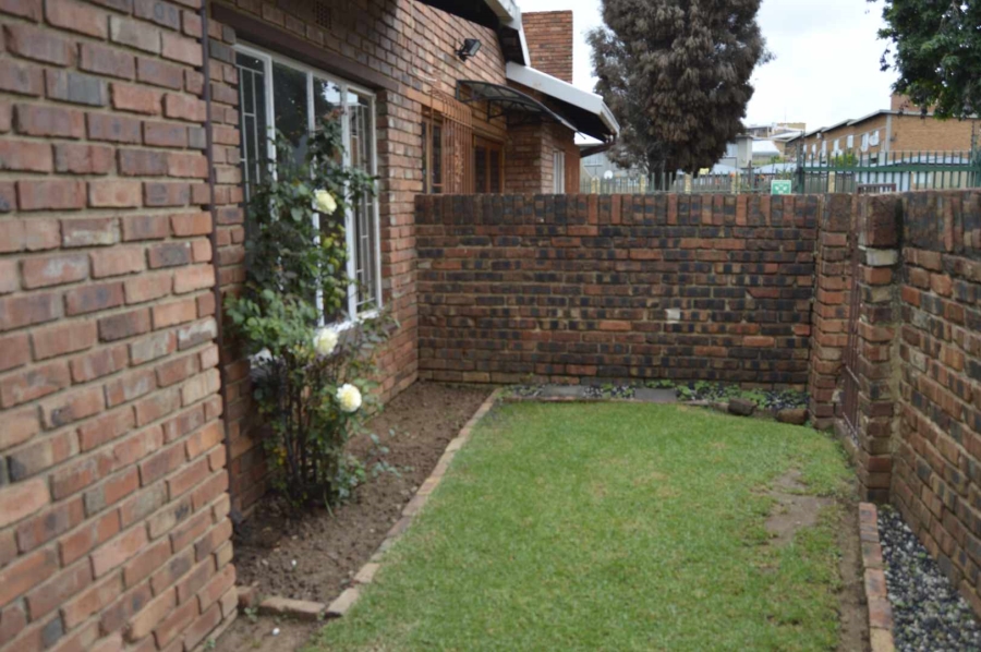 3 Bedroom Property for Sale in Birchleigh Gauteng