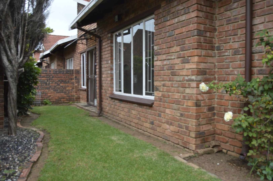 3 Bedroom Property for Sale in Birchleigh Gauteng