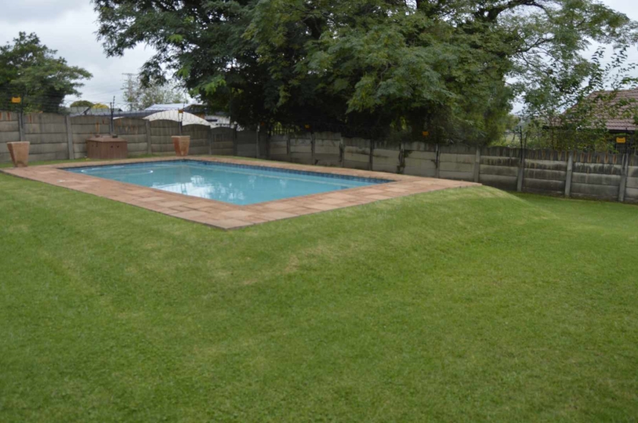 3 Bedroom Property for Sale in Birchleigh Gauteng