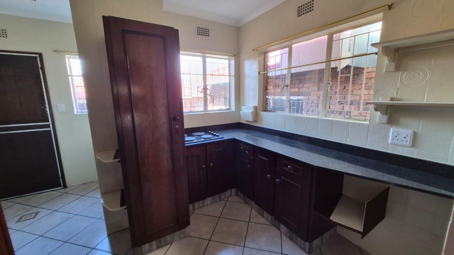 3 Bedroom Property for Sale in Birchleigh Gauteng